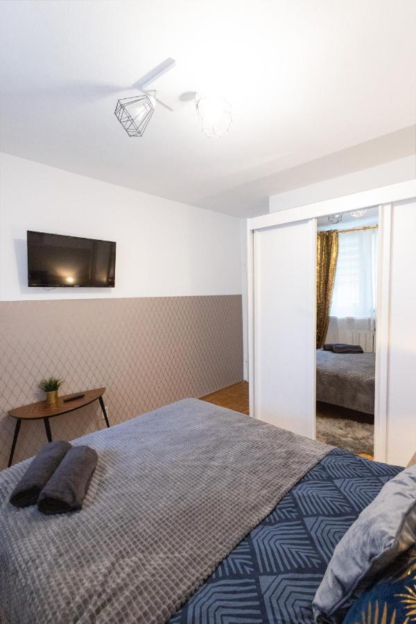 Хостел Clicktheflat Bellottiego *