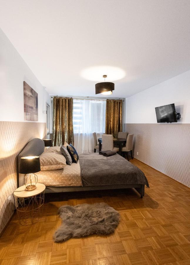 Clicktheflat Bellottiego Хостел